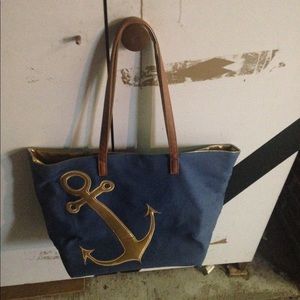 Linen purse with sailing emblem